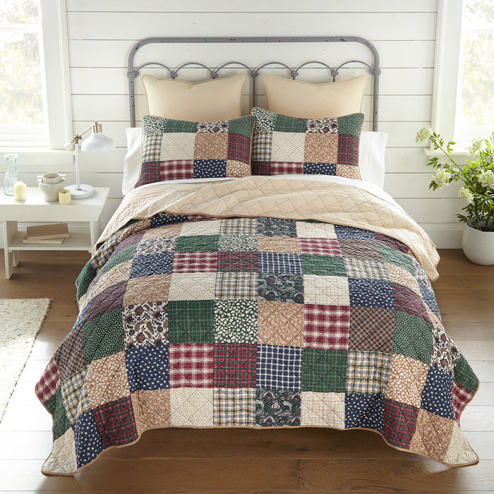 Patterned-Continental-Divide-Quilt-Set-The-Cabin-Shack-7