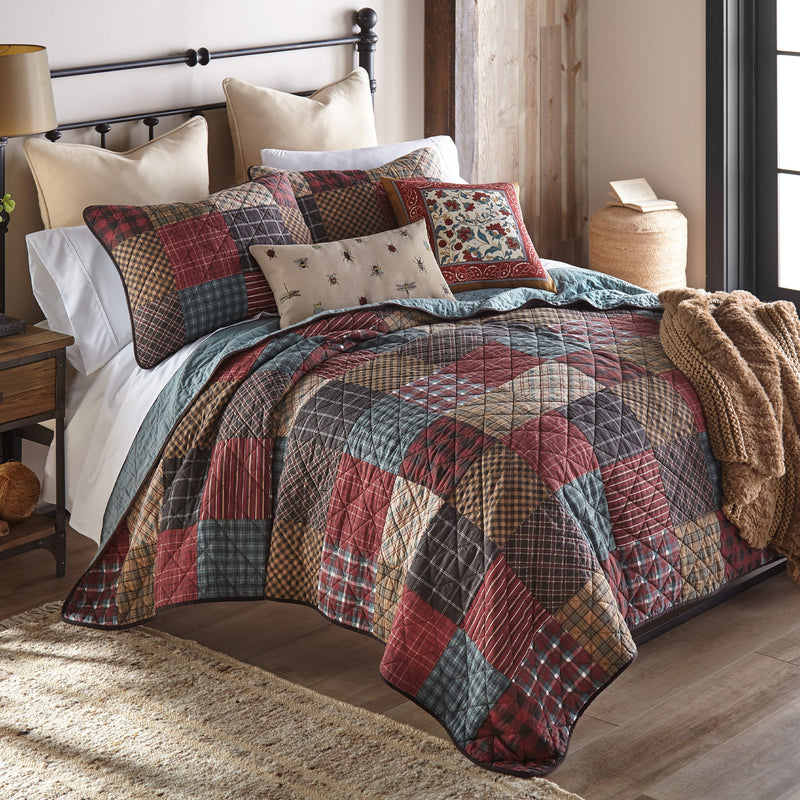 Patterned-Manitou-Incline-Quilt-Set-The-Cabin-Shack-3