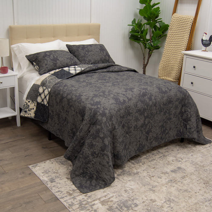 Patterned-Tour-de-Mont-Blanc-Quilt-Set-The-Cabin-Shack-1