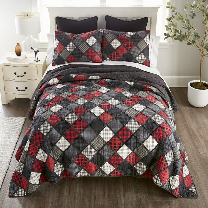 Red-Plaid-Mountain-Peak-Quilt-Set-The-Cabin-Shack